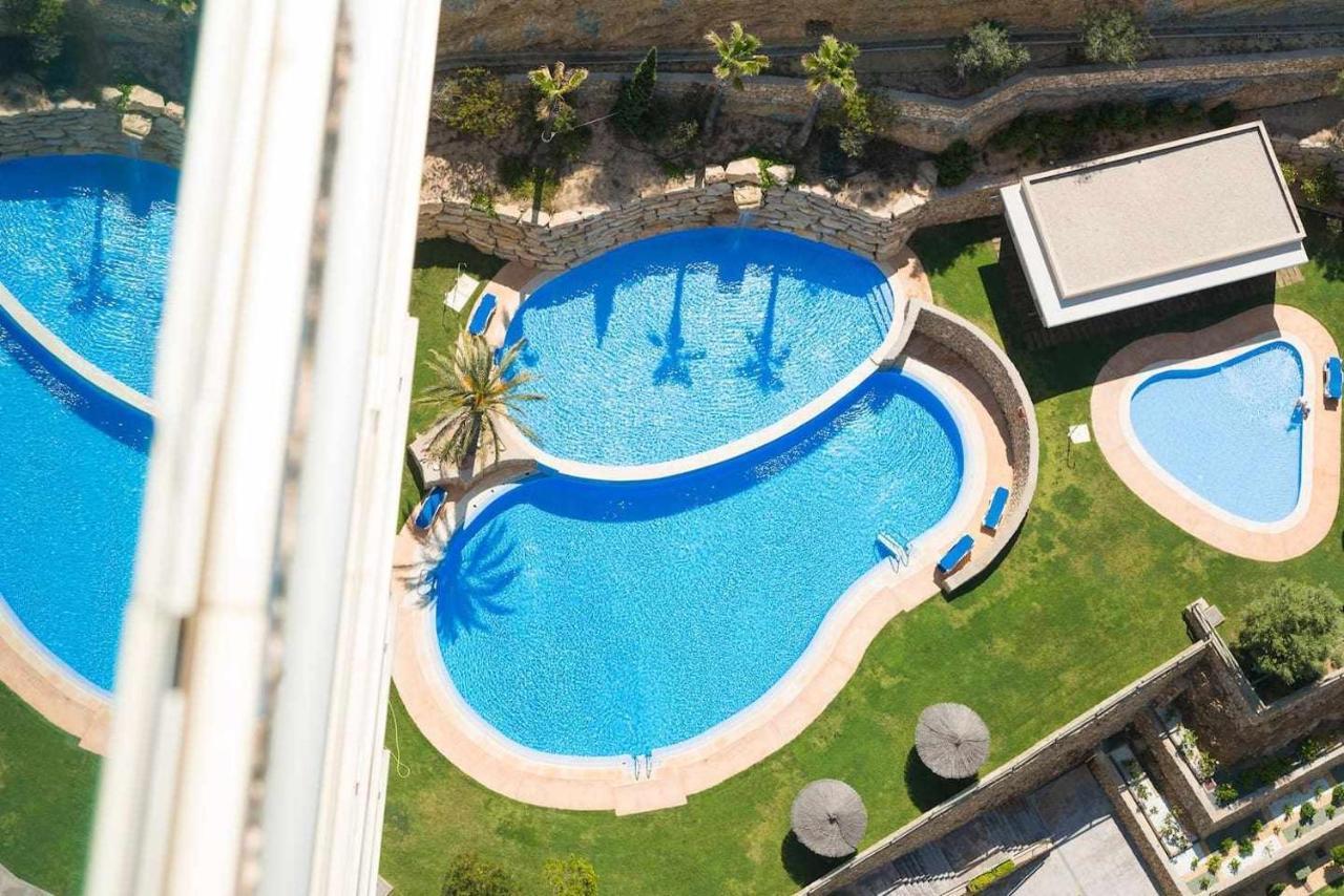 High Rise Apartment On The 39Th Floor With Private Terrace And Sea Views Бенідорм Екстер'єр фото