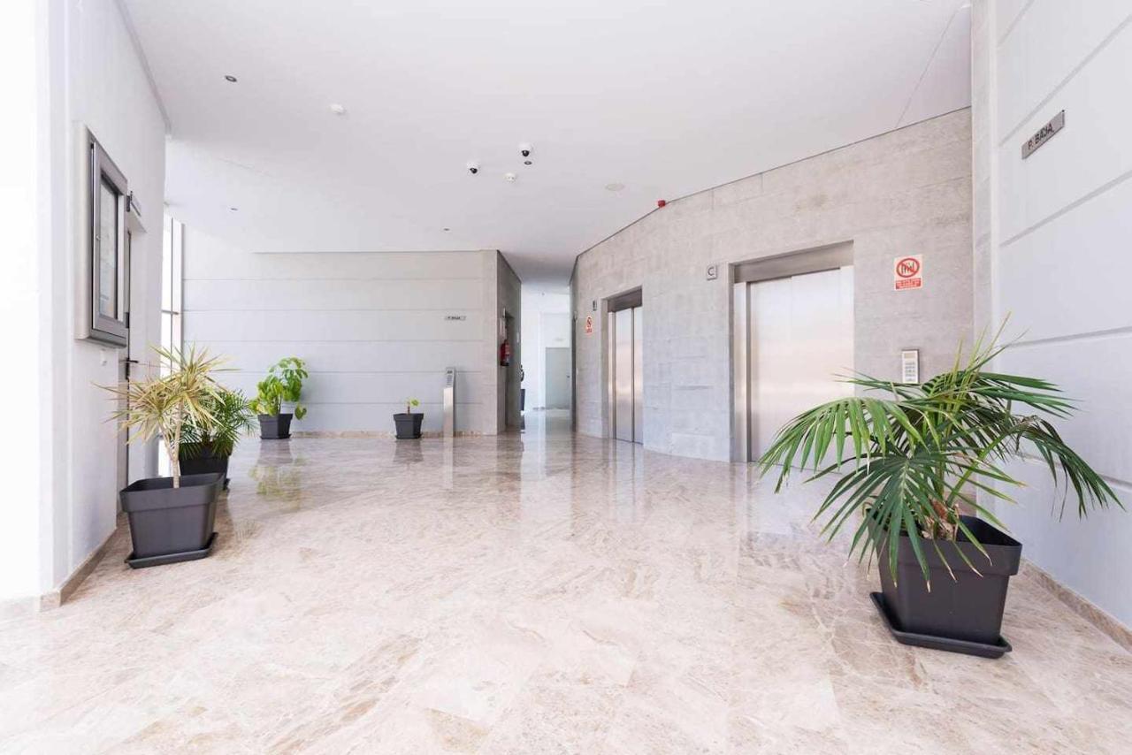 High Rise Apartment On The 39Th Floor With Private Terrace And Sea Views Бенідорм Екстер'єр фото