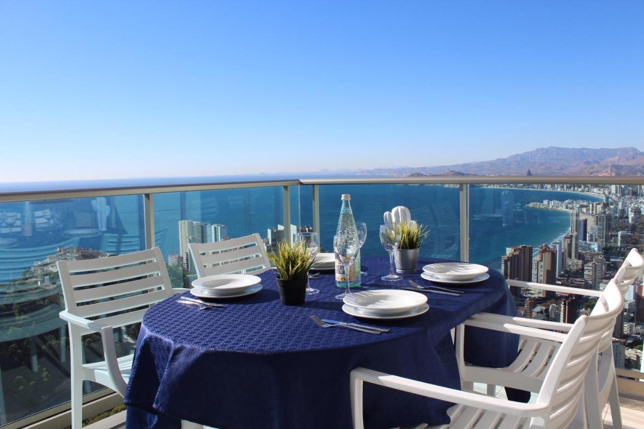 High Rise Apartment On The 39Th Floor With Private Terrace And Sea Views Бенідорм Екстер'єр фото