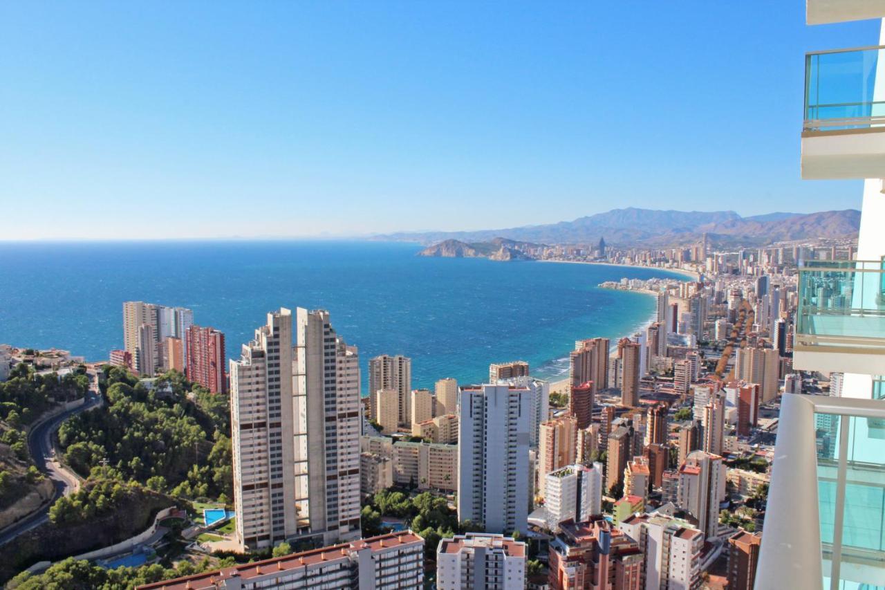 High Rise Apartment On The 39Th Floor With Private Terrace And Sea Views Бенідорм Екстер'єр фото