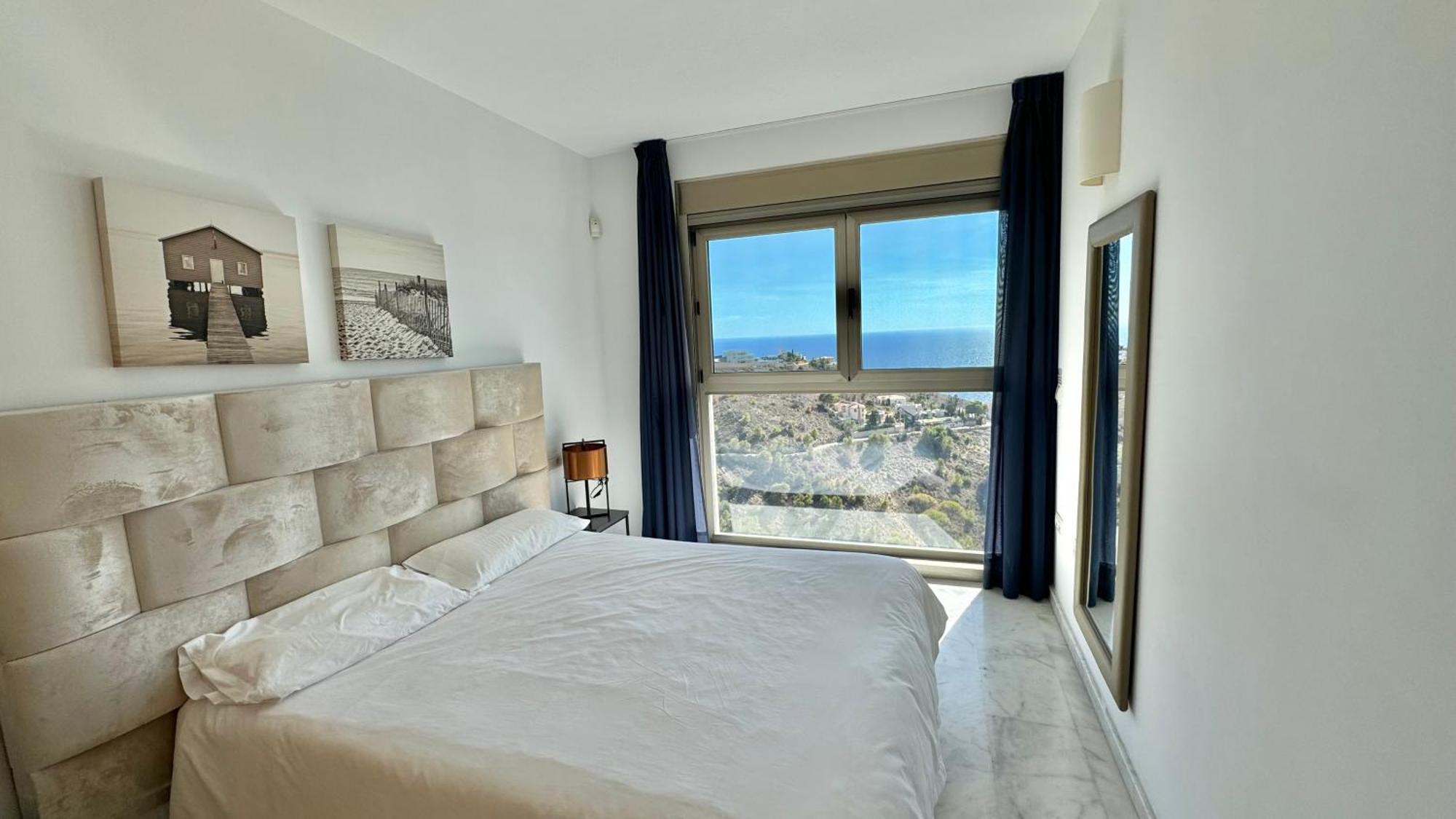 High Rise Apartment On The 39Th Floor With Private Terrace And Sea Views Бенідорм Екстер'єр фото